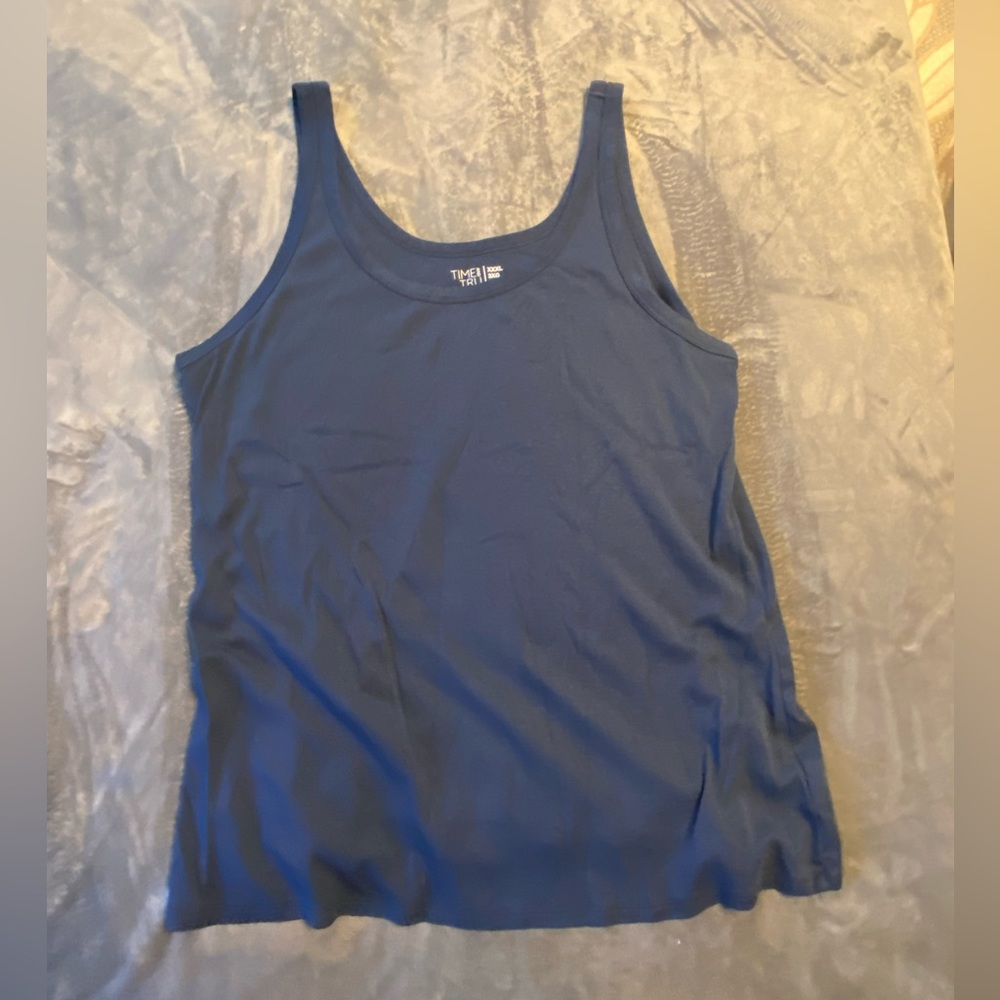 Tank top - Picture 2 of 3